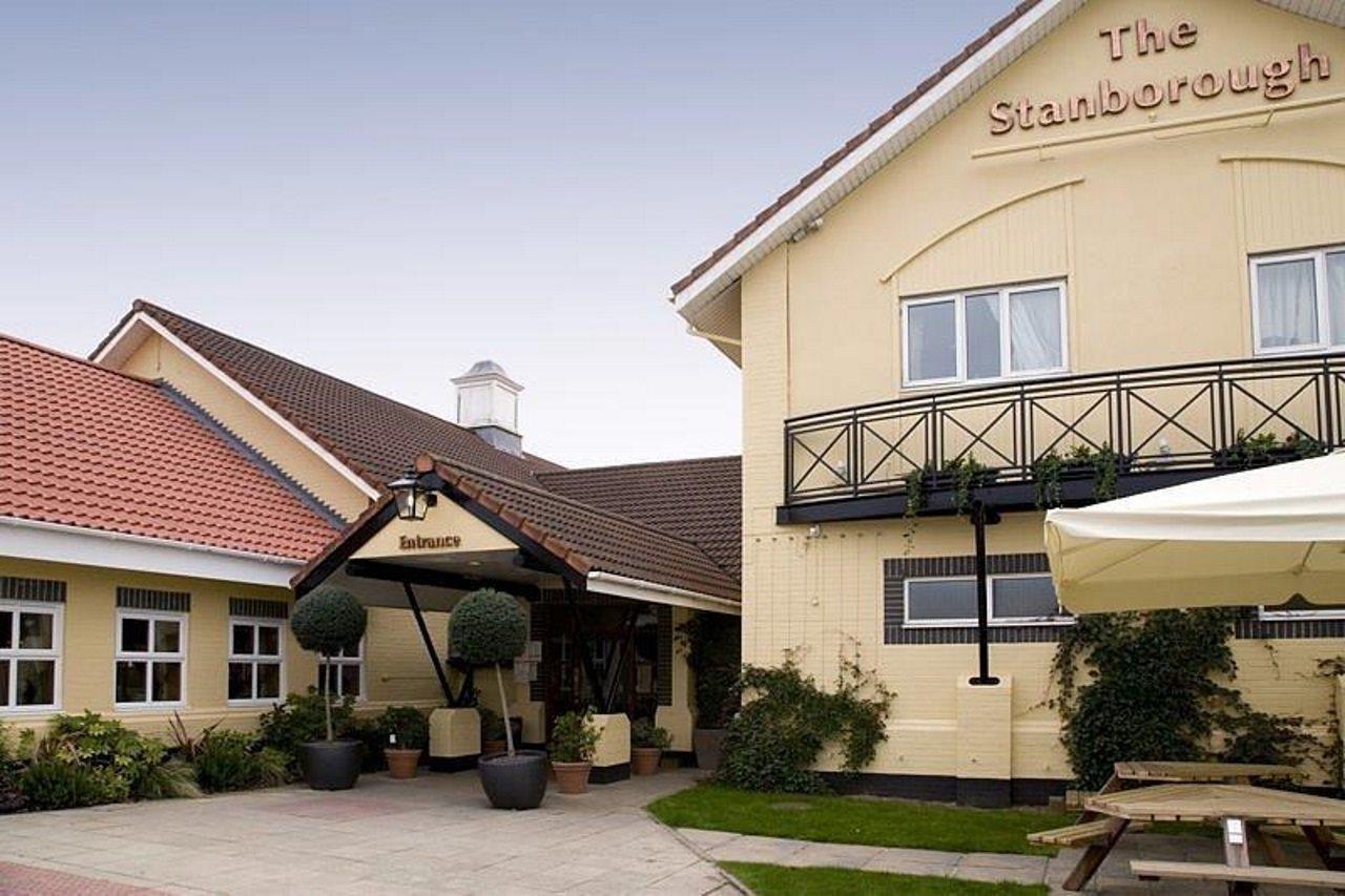Premier Inn Welwyn Garden City Εξωτερικό φωτογραφία
